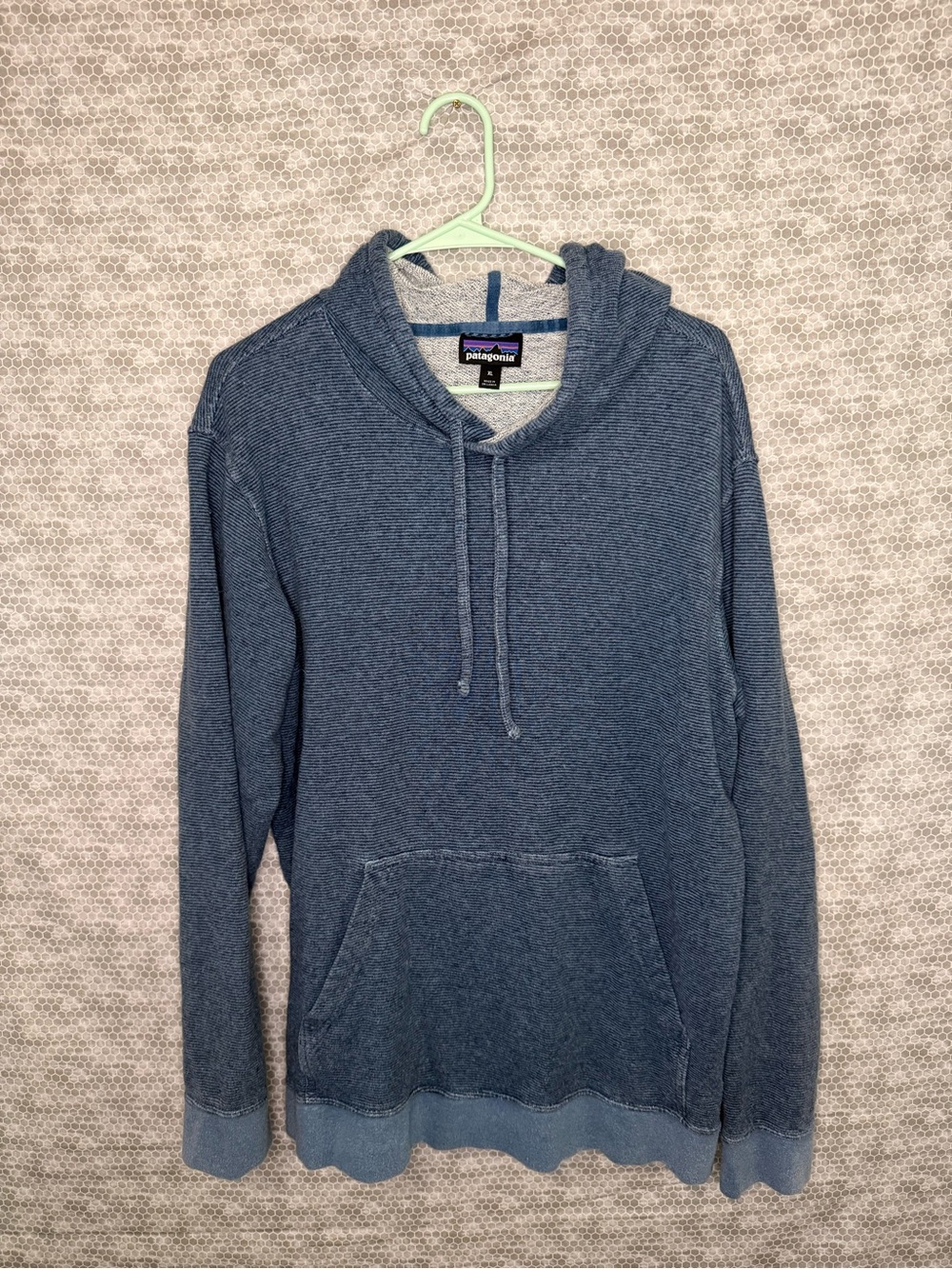 Patagonia Men's Blue Hooded Pullover Sweatshirt XL